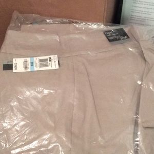 Alfani Ladies Capri NEVER WORN